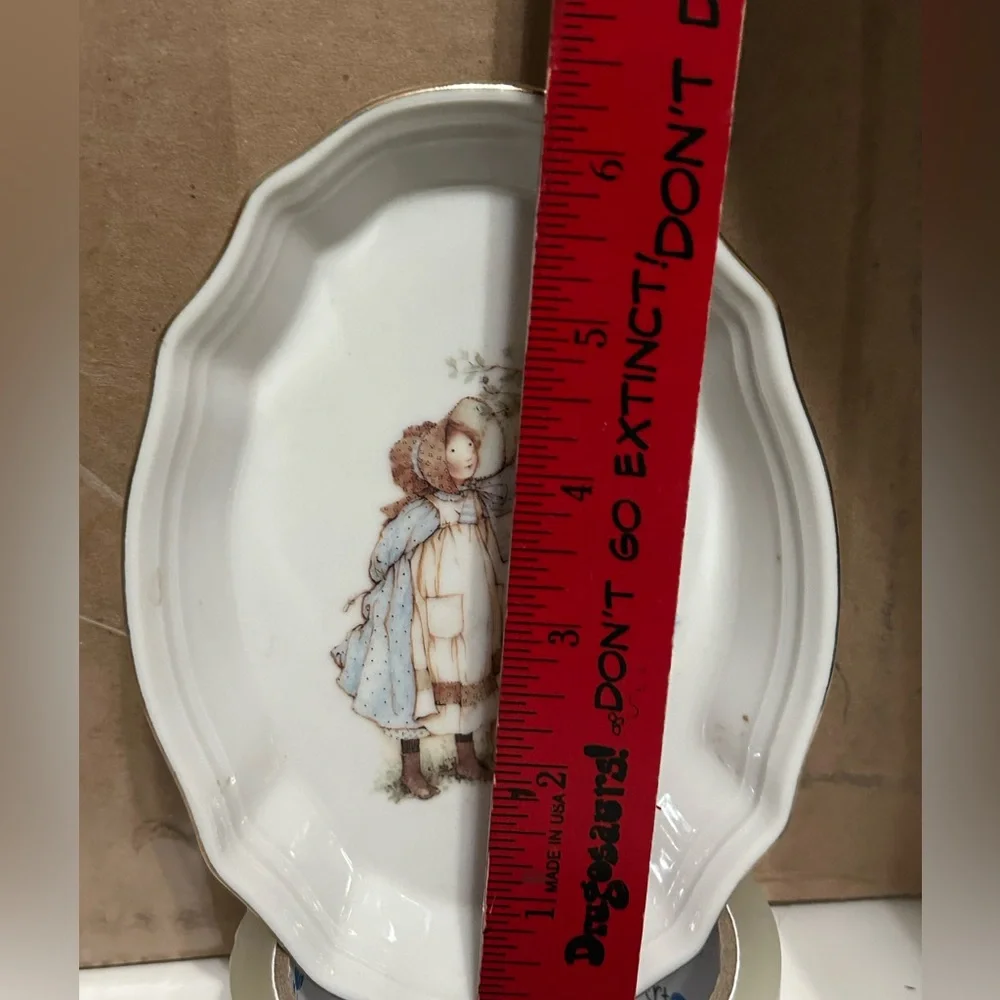 Holly Hobbie Genuine Porcelain Designer Collection Jewelry Box And Trinket Dish